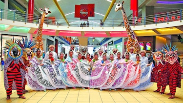 Albrook Mall rinde honores a Panamá