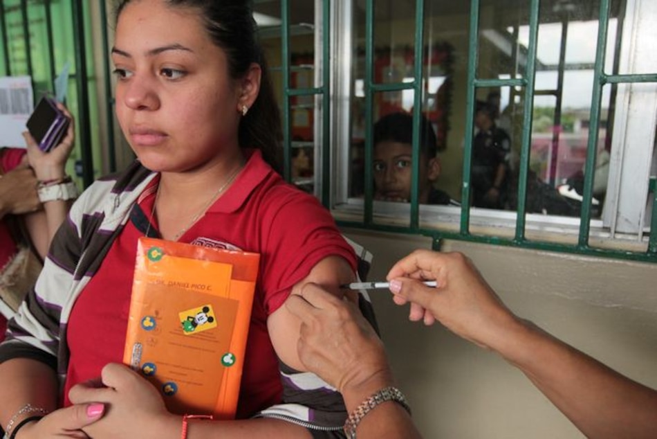 Gobierno de Panamá ordena comprar 1.5 millones de vacunas más contra la influenza