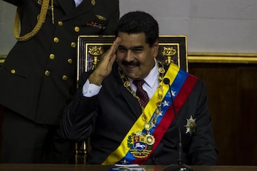 'El Nacional' pide en portada a Maduro que autorice dinero para comprar papel