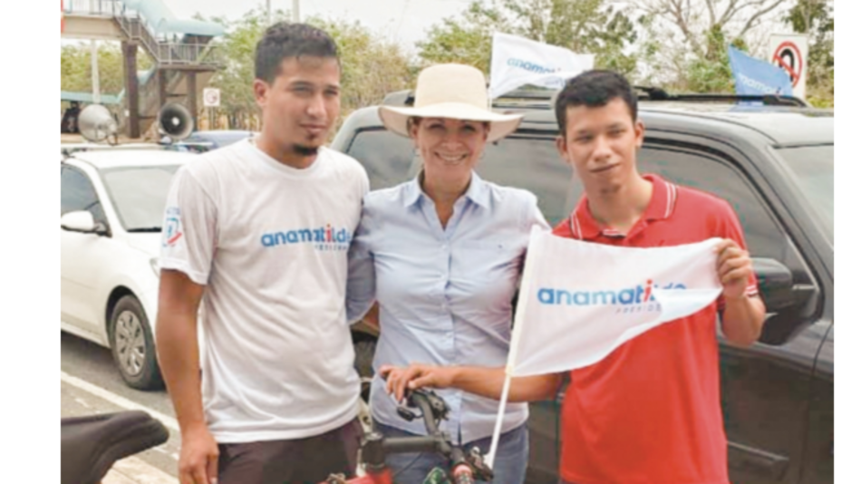 Ana Matilde Gómez lleva su campaña a la región de Azuero