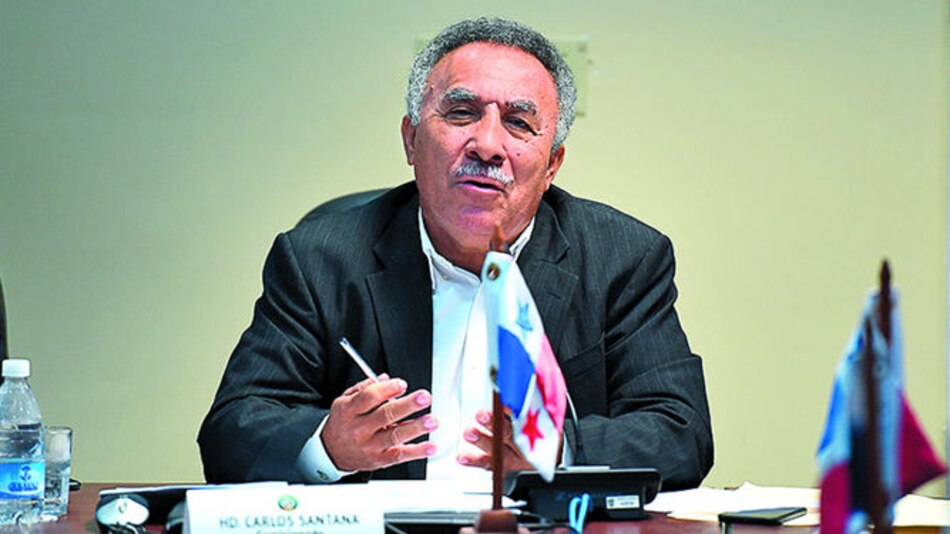 Antai pide al director de la ATTT que destituya a la hija del diputado Carlos Santana