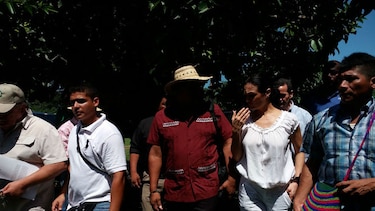 Indígenas cierran paño en vía Interamericana; Vicepresidenta llega a Tolé