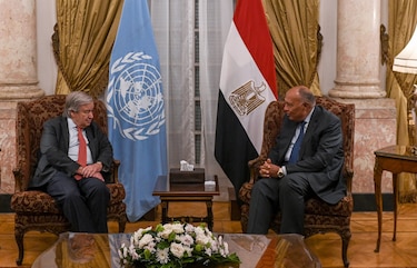 Guterres trata con Egipto acceso urgente de ayuda humanitaria a Gaza y reducir la crisis