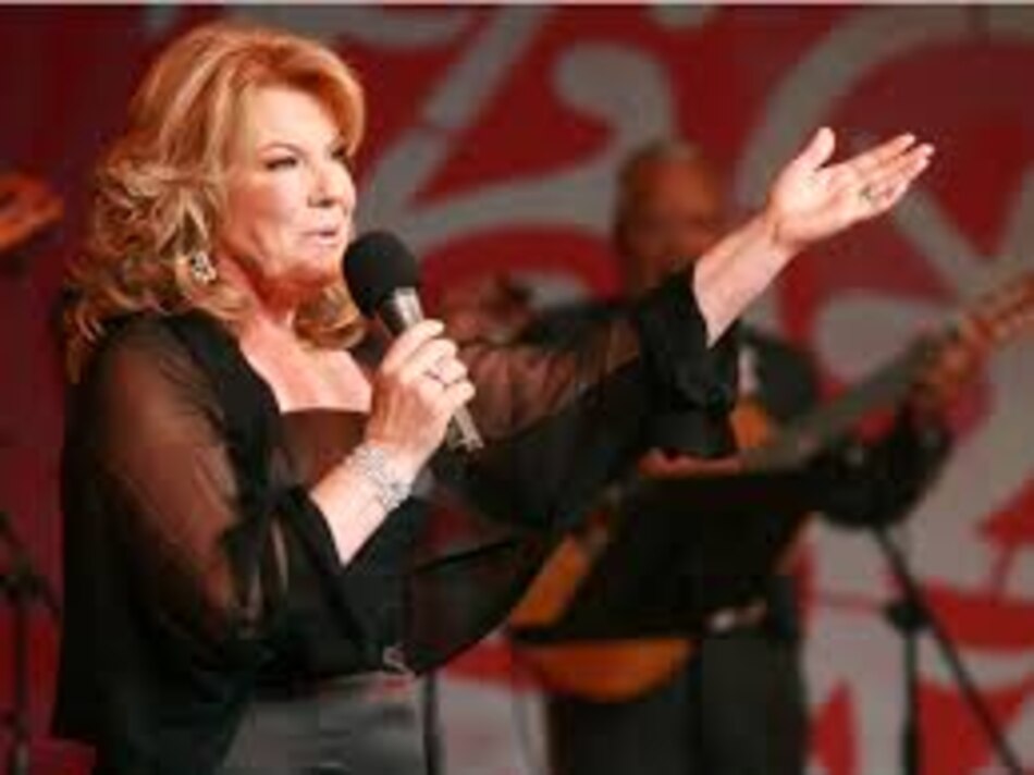 Terremoto impide concierto de Vikki Carr en Nicaragua