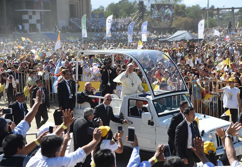 Papa Francisco y jóvenes chilenos ‘se conectan’ en Santiago