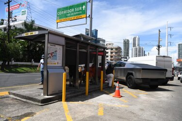 Prueban modelo de paradas inteligentes de autobuses en ciudad de Panamá