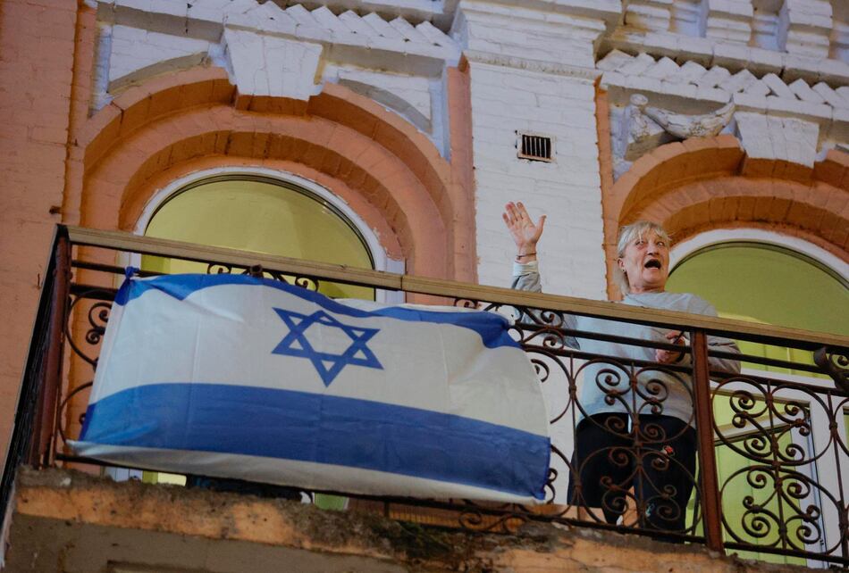 Hallan 260 cuerpos en el desierto donde celebraban un festival que asaltó Hamás