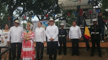 Santeños aprovechan los festejos para hacerle varias peticiones a Cortizo