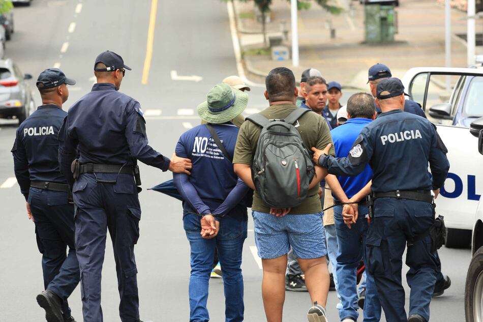 Ministra Montalvo afirma que aprehendidos en manifestaciones fueron remitidos ante las autoridades competentes