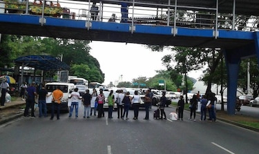 Reabren la vía Transístmica  al finalizar protesta de pacientes trasplantados