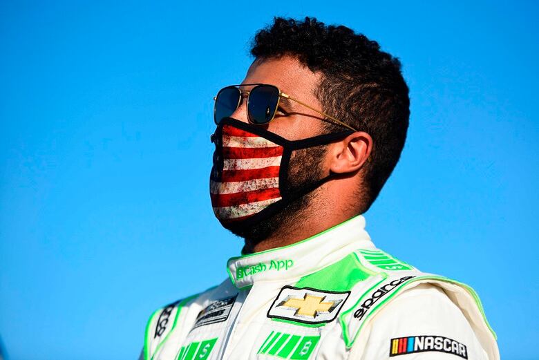 Michael Jordan compra equipo de la NASCAR y recluta al piloto Bubba Wallace