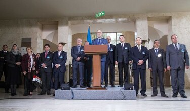 Oposición siria suspende participación 'formal' en negociaciones, la tregua amenazada