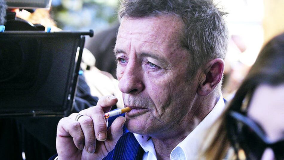 Detienen de nuevo en Nueva Zelanda al batería de AC/DC