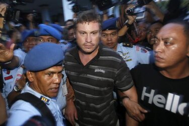 Pasajero ebrio causa alerta de secuestro en Bali