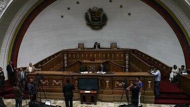 Parlamento venezolano separa a tres diputados tras fallo judicial