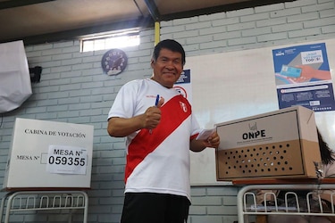 Fujimori aumenta su ventaja sobre Sánchez cuando el escrutinio supera ya el 99% en Perú