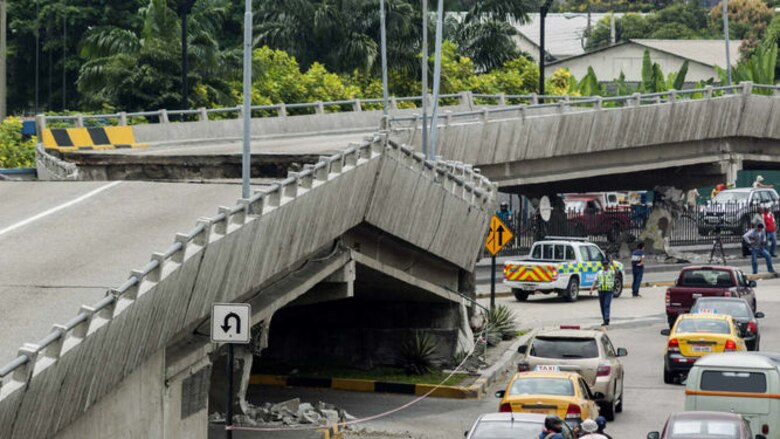 Aumenta a 272 cifra de muertos por terremoto en Ecuador