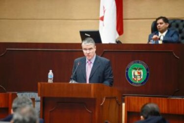 Presupuesto de 2015 llega al Legislativo