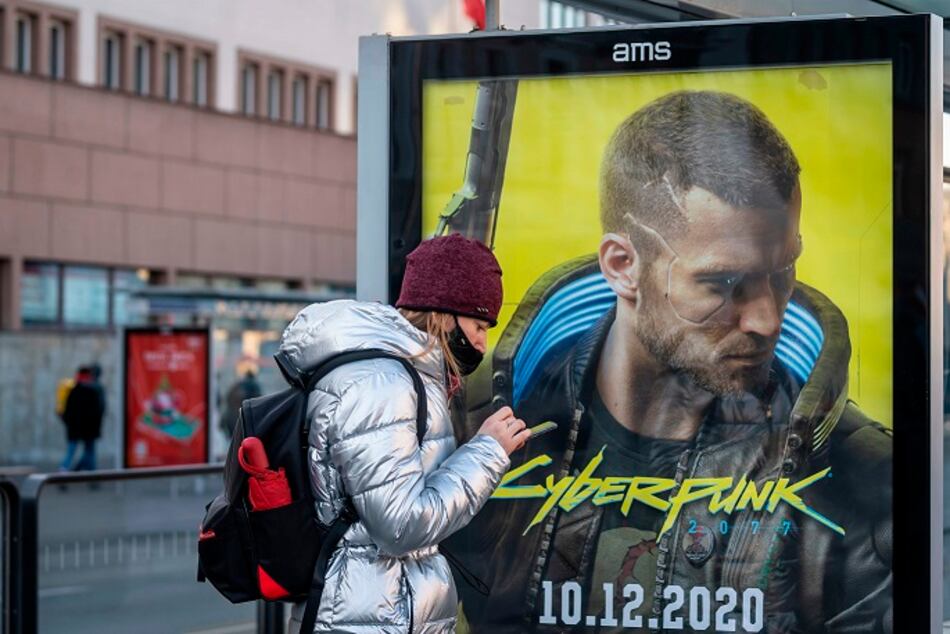 ‘Cyberpunk 2077’, una obra maestra del videojuego, llena de errores