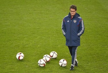 Capello seguirá como seleccionador ruso pese a las críticas