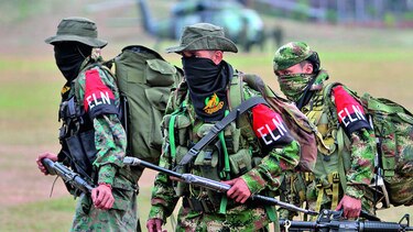 El gobierno de Colombia y el ELN reanudarán diálogos hoy jueves en Quito