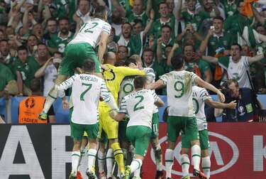 Irlanda y Bélgica pasan; se definen los cruces de octavos de final