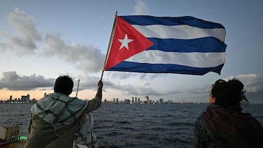 Un petrolero de Rusia llega a Cuba con el permiso de Trump