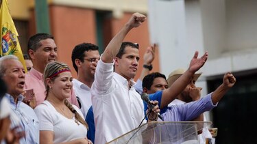 'No sean cómplices de la dictadura venezolana', dice Guaidó ante críticas por contactos en Oslo