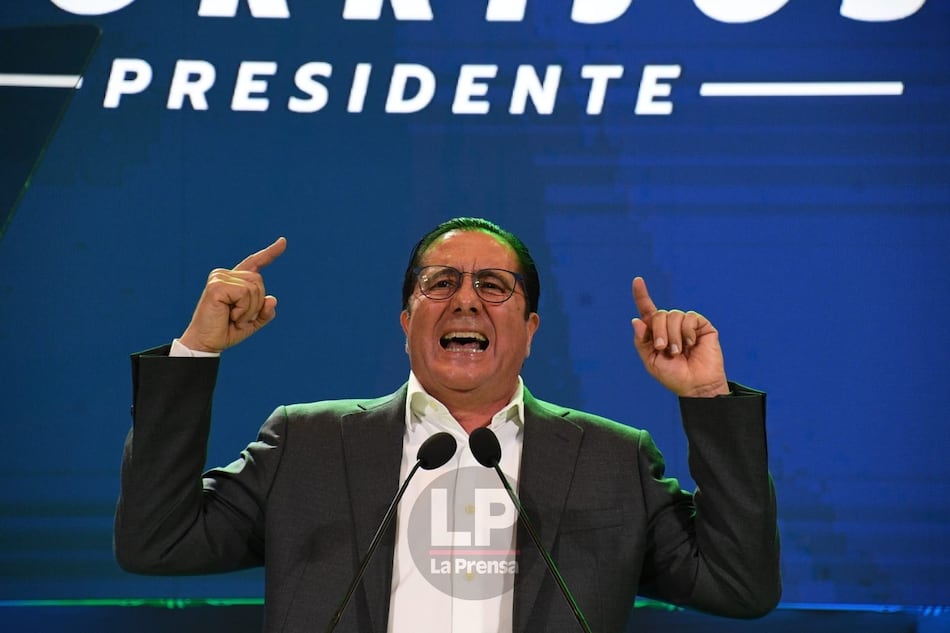 Presentan solicitud para expulsar a Martín Torrijos del PRD