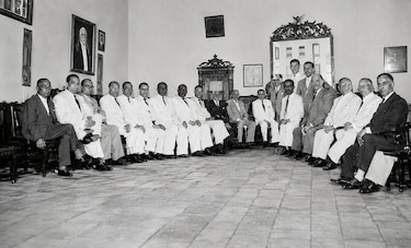 1956: generales, caudillos, presidentes y el legado de Bolívar
