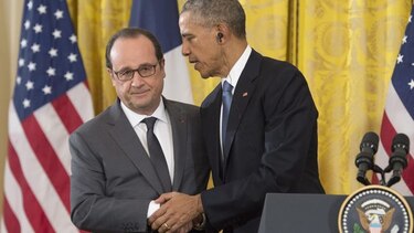 Hollande califica de grave derribo de avión ruso; Obama dice que Turquía tiene derecho a defender soberanía