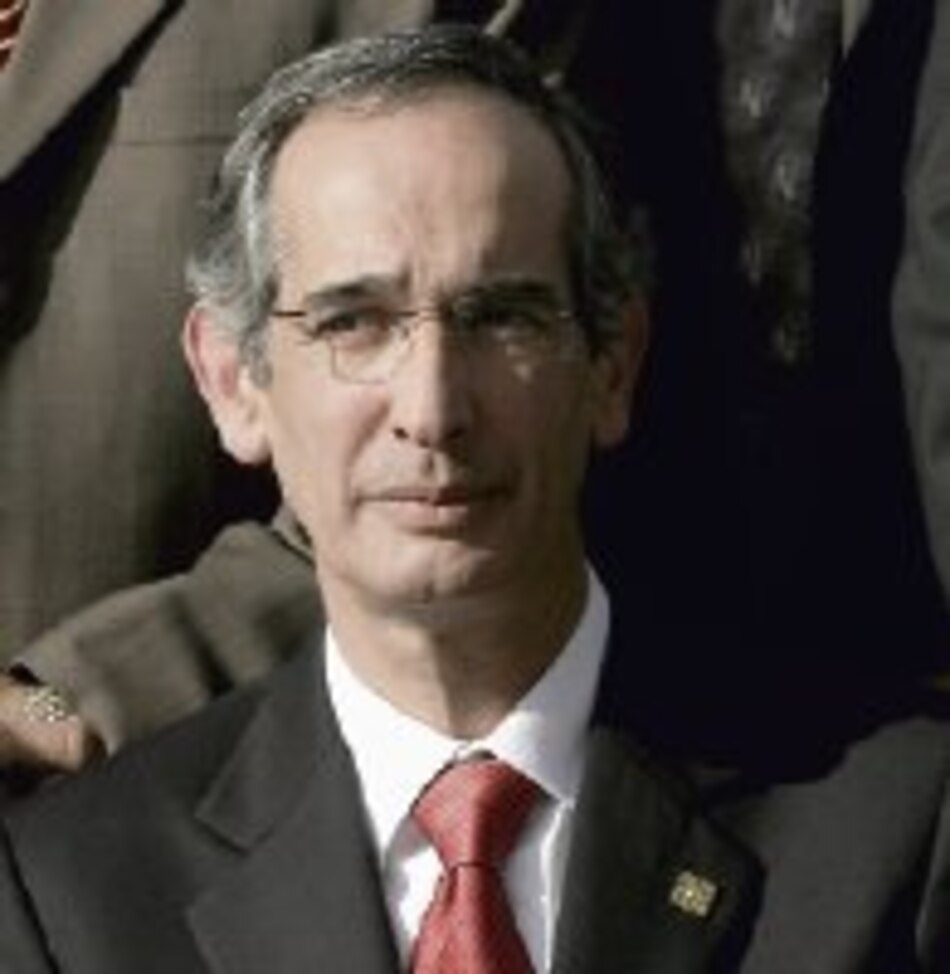 Gobierno pagará ‘suite’ nupcial a Álvaro Colom