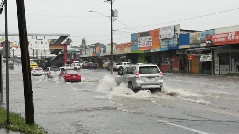 Fuerte lluvia y vientos afectan varias regiones del país