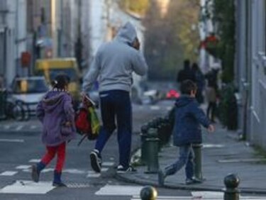 Bélgica arresta a 21 personas; atacante de París sigue a la fuga