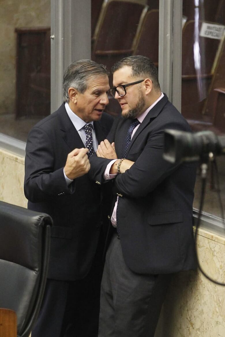 Más trabajo en comisiones, pero grandes deudas por saldar: la recta final de la Asamblea