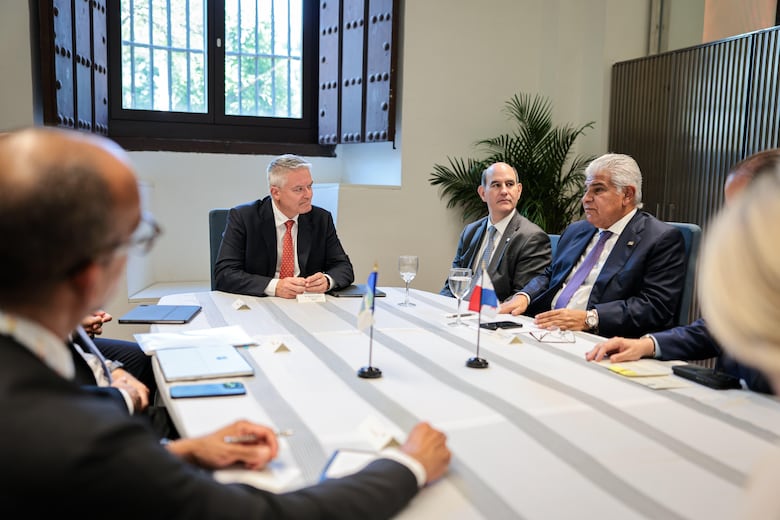 Mulino emplaza a sacar a Panamá de las listas y pide apoyo para ingresar a la OCDE: ‘Somos más que papeles’