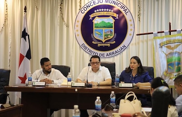 ‘Realmente quisiera saber qué pelean los representantes’: Stefany Peñalba, alcalde de Arraiján, niega retención de cheques