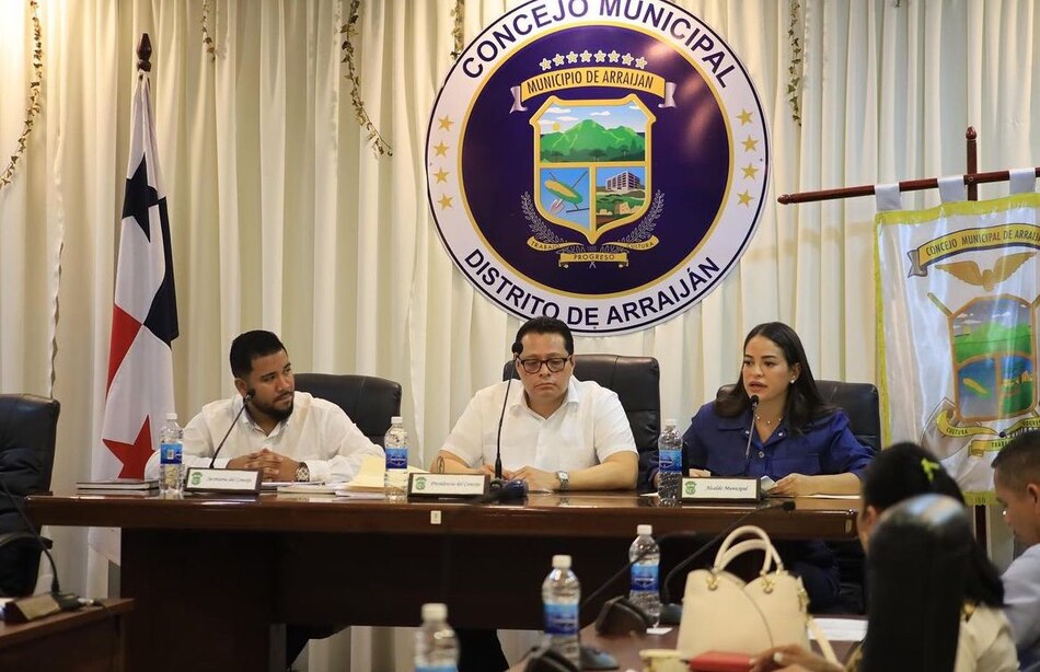 ‘Realmente quisiera saber qué pelean los representantes’: Stefany Peñalba, alcalde de Arraiján, niega retención de cheques