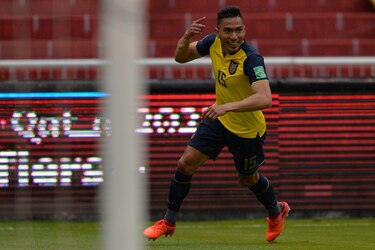 Brasil no frena y Argentina le sigue los pasos; sorpresiva goleada de Ecuador