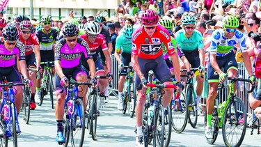 Froome sigue en la delantera