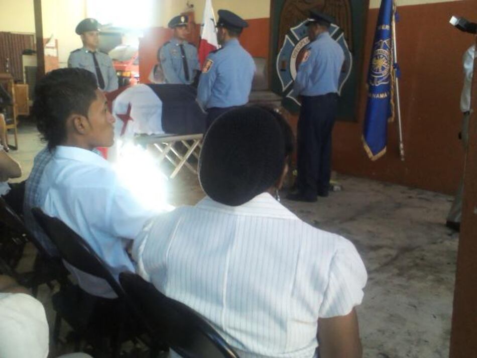 Realizan las honras fúnebres del bombero José Chacón Carrillo