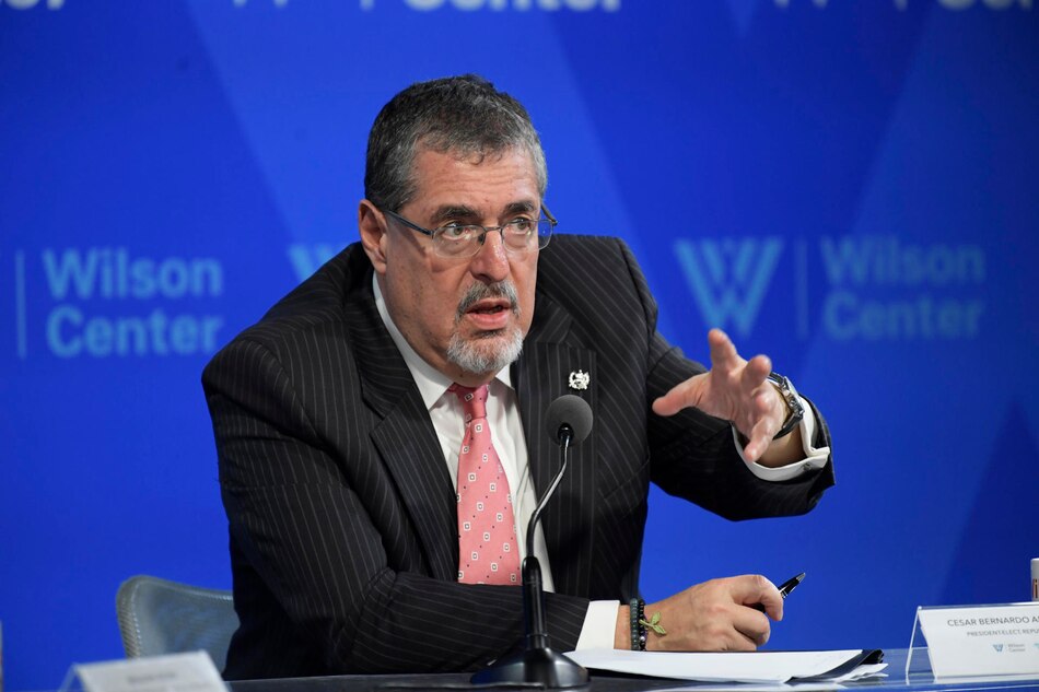 Arévalo de León, seguro de que será presidente de Guatemala pese a las maniobras en su contra