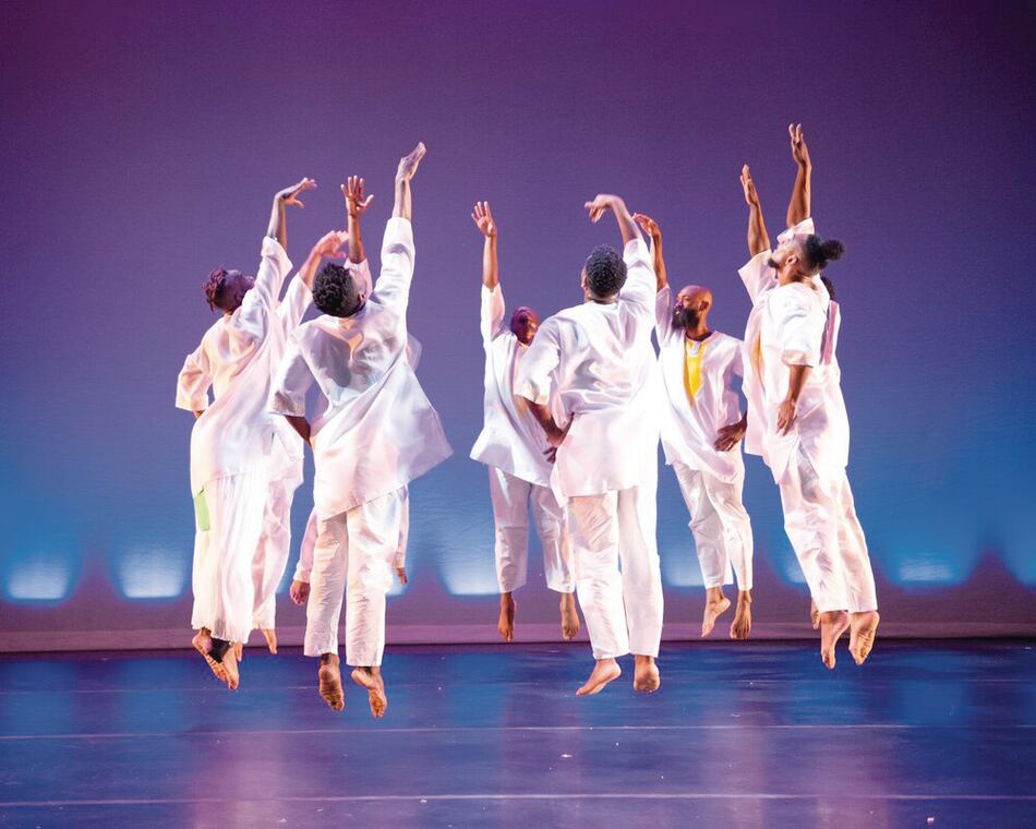 Un espectáculo de danza celebra a las mujeres