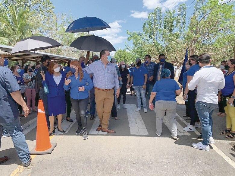 Unachi: subalternos de rectora muestran su apoyo