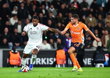 Michael Amir Murillo titular en victoria 3-2 del Besiktas contra el Basaksehir