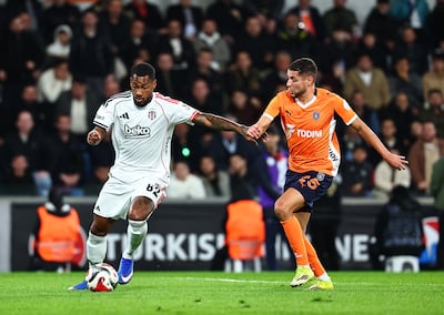 Michael Amir Murillo titular en victoria 3-2 del Besiktas contra el Basaksehir