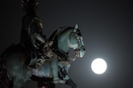 Agosto se despide con una superluna