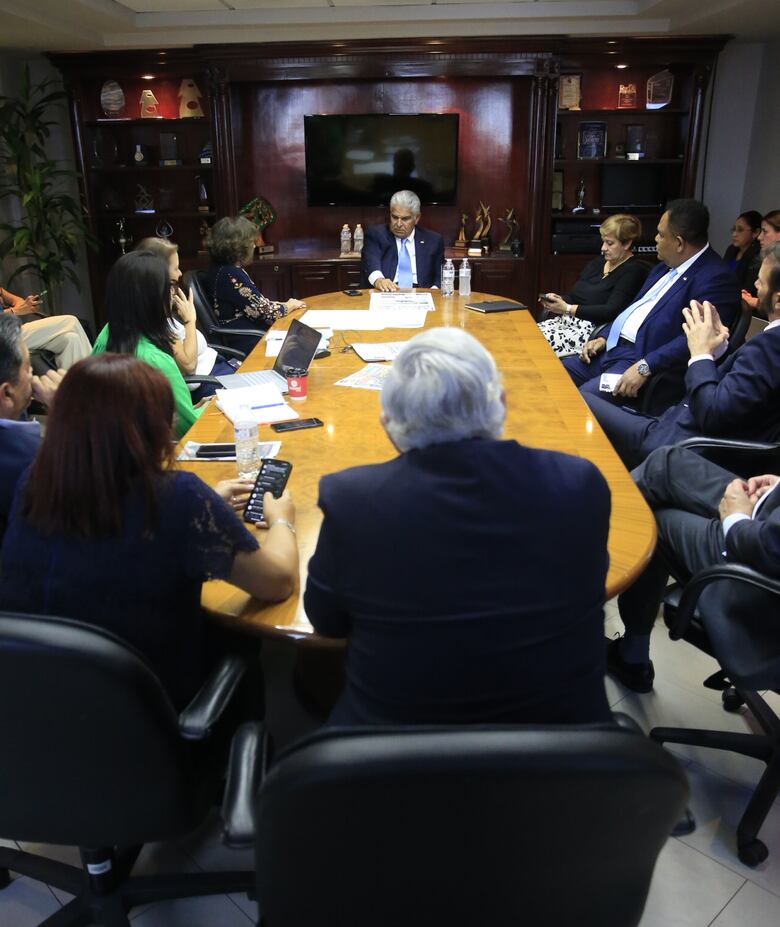 Visita de Hegseth, auditoría a puertos, mina de cobre y Martinelli: lo que dijo Mulino