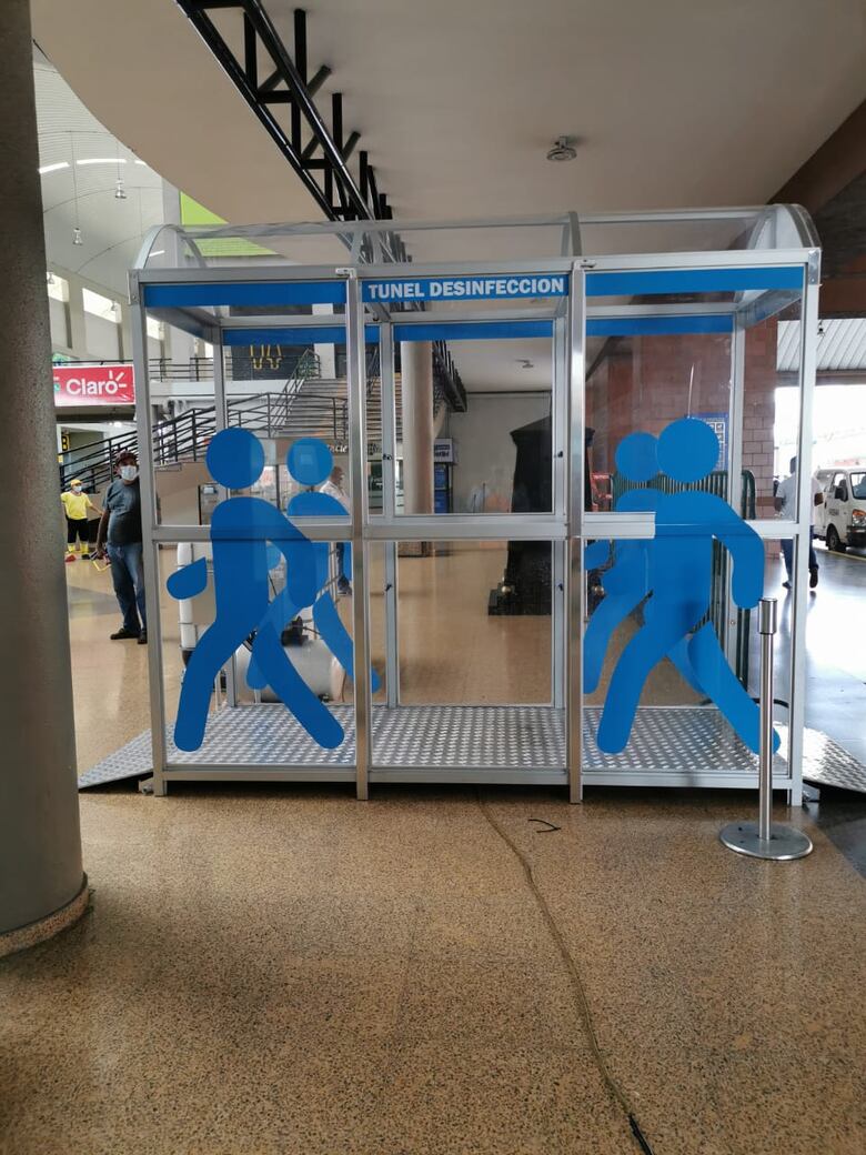 Instalan cabina de desinfección en la terminal de Albrook