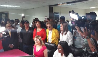 Riccardo Francolini presenta su postulación a la precandidatura presidencial por CD